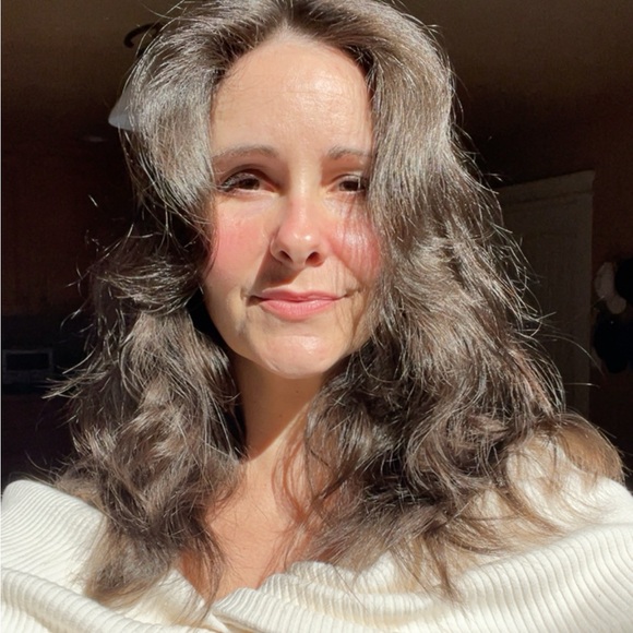 Meet your Posher, Meg - Picture 3 of 3